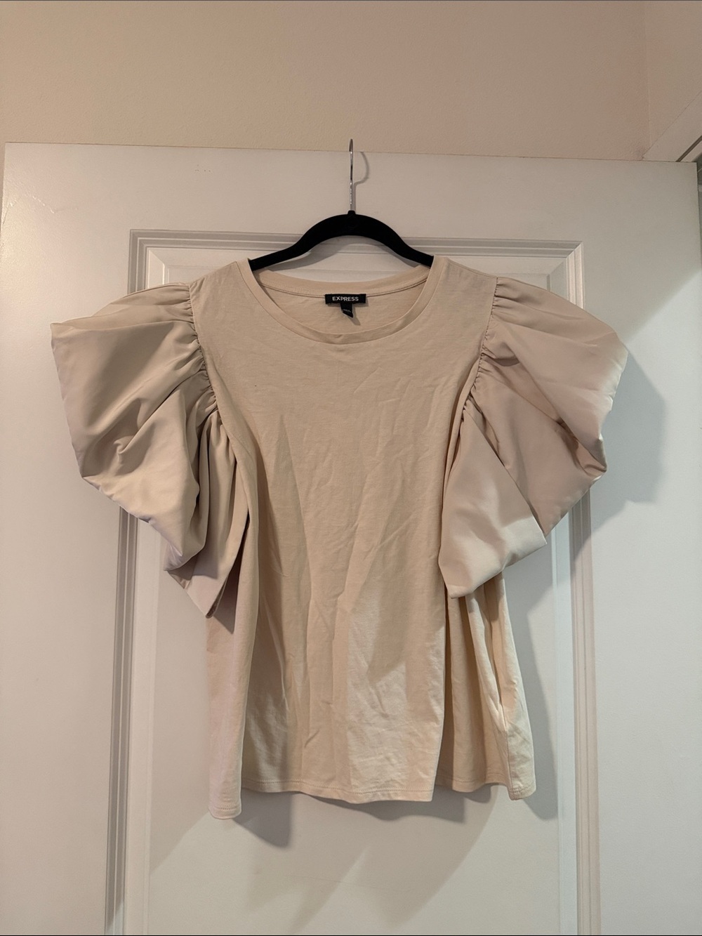 Express Statement Sleeve Tee